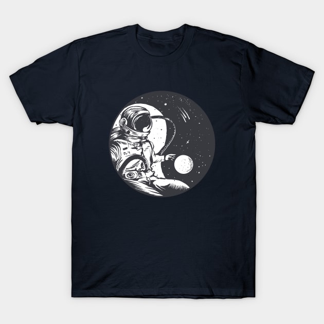 Astronaut, ying- yang circle space T-Shirt by FelippaFelder